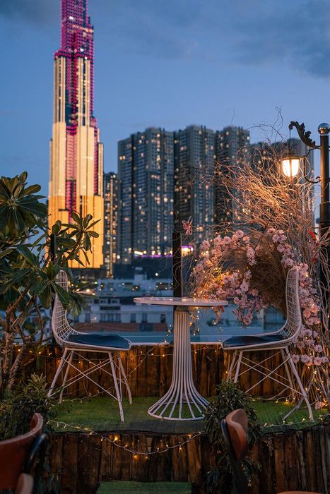 Đánh giá Vivu Rooftop, điểm ngắm nhìn hoàng hôn tuyệt đẹp 4