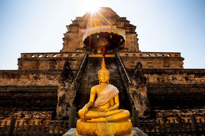 Wat Chedi Luang - Di sản linh thiêng tại Chiang Mai