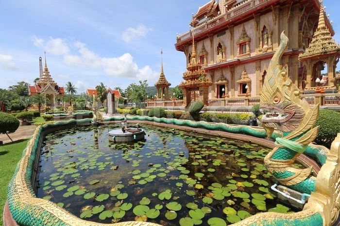 Wat Chalong, một ngôi cổ tự tráng lệ, linh thiêng tại Phuket