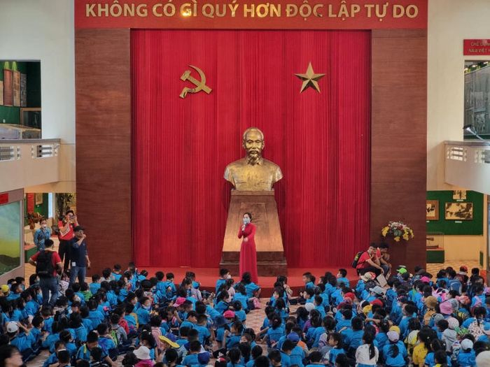 Hành trình ngược dòng lịch sử tại Bảo tàng Chiến dịch Hồ Chí Minh 9