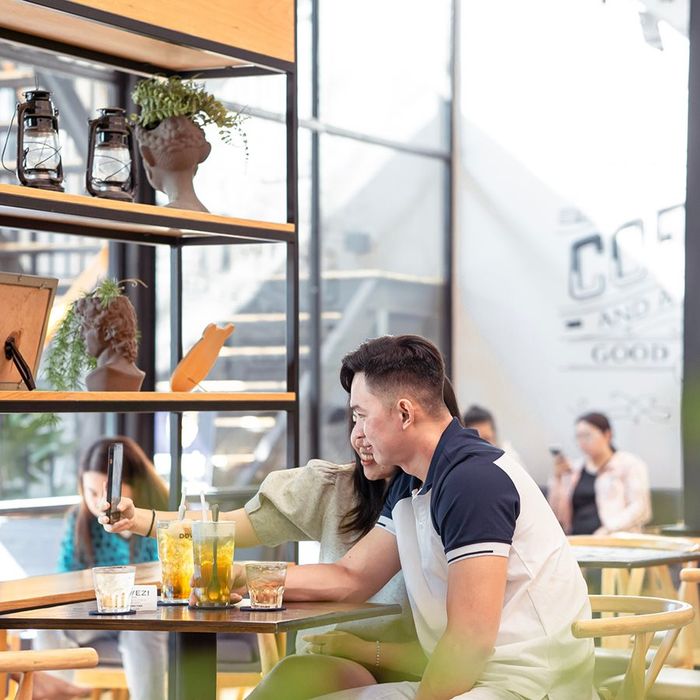 Dovezi Coffee, điểm đến cà phê mang phong cách công nghiệp độc đáo 12