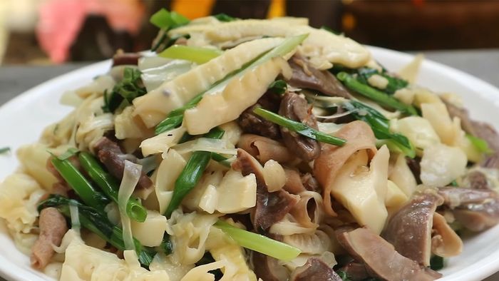 Món Măng chua Sapa - Món quà dân dã độc đáo từ thành phố Sapa