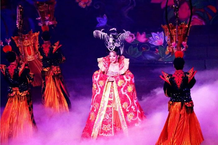 Alcazar Show du lịch vòng quanh thế giới chỉ bằng nghệ thuật 7