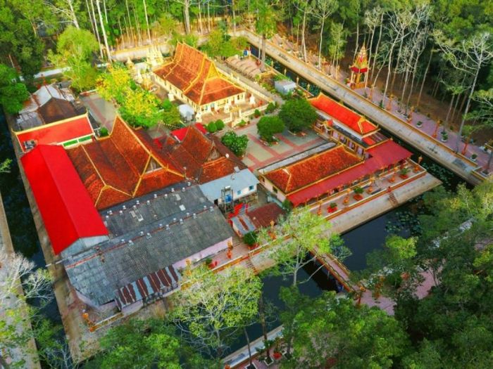 Khám phá chùa Âng ở Trà Vinh, vẻ đẹp Khmer cổ được lưu giữ hơn 1000 năm
