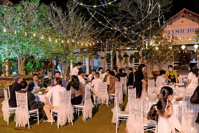 Nhà hàng Oanh Hợp - Tan chảy trong không gian thưởng thức ẩm thực sang trọng, cuốn hút 11