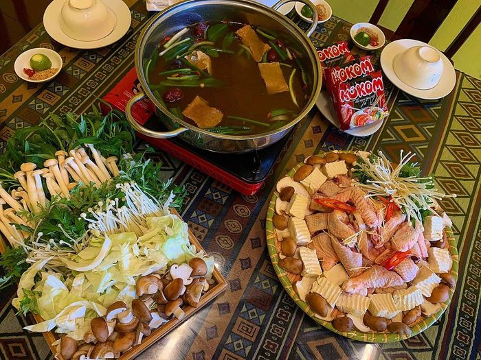 Nhà hàng Oanh Hợp - Trải nghiệm không gian thưởng thức ẩm thực sang trọng, cuốn hút 22