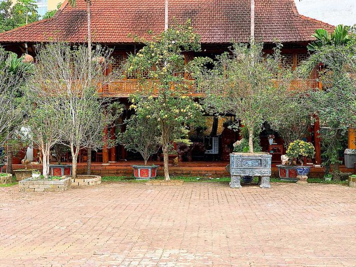 Nhà hàng Oanh Hợp - Khám phá không gian thưởng thức ẩm thực sang trọng, cuốn hút 3