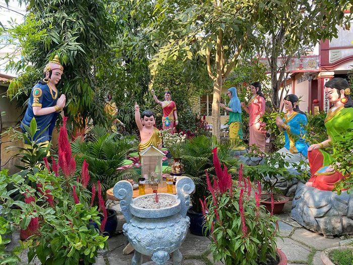 Chùa Bửu Lâm Gò Công 200 năm tuổi với vẻ đẹp cổ kính 5