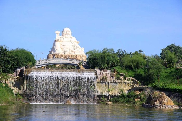 Công viên nước Vũng Tàu - Bơi trên núi, trải nghiệm mới lạ! 8