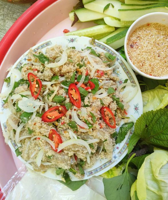 Tổ chức nhóm để thưởng thức hương vị biển cả của món gỏi cá mai Vũng Tàu ngay thôi!