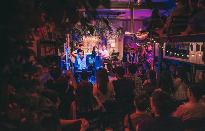 10 địa điểm cafe acoustic lý tưởng để bạn thả hồn theo những giai điệu trong trẻo