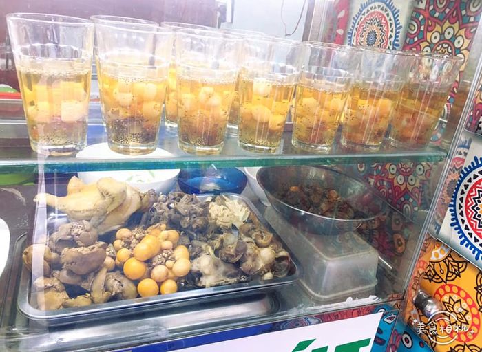 Bánh ướt lòng gà Cô Nhã - Món đặc sản của thành phố biển Vũng Tàu cuốn hút hàng nghìn người