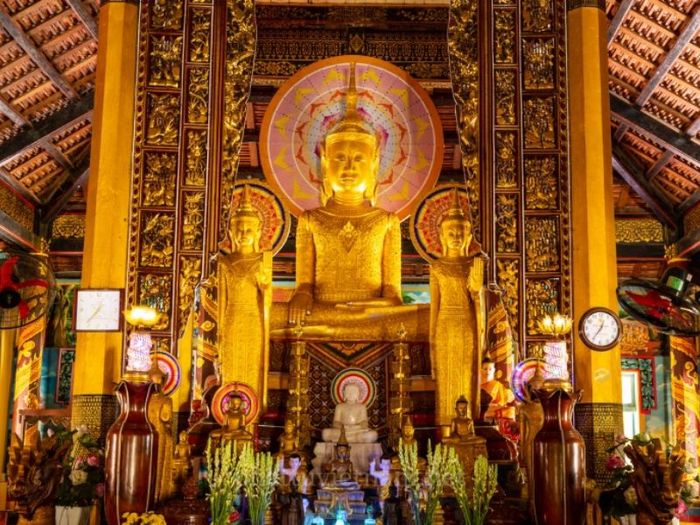 Thưởng ngoạn vẻ đẹp của chùa Âng ở Trà Vinh, nơi lưu giữ nét đẹp Khmer cổ hơn 1000 năm