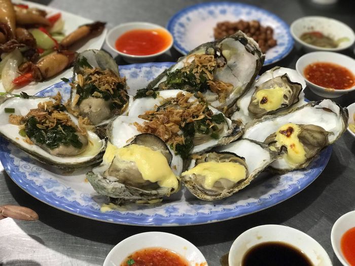 Nếm vị thơm ngon béo ngậy tự nhiên từ món hàu đút lò Vũng Tàu