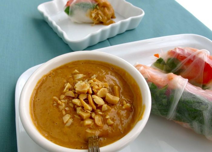 Hãy tổ chức nhóm để thưởng thức hương vị biển cả của món gỏi cá mai Vũng Tàu ngay nhé!