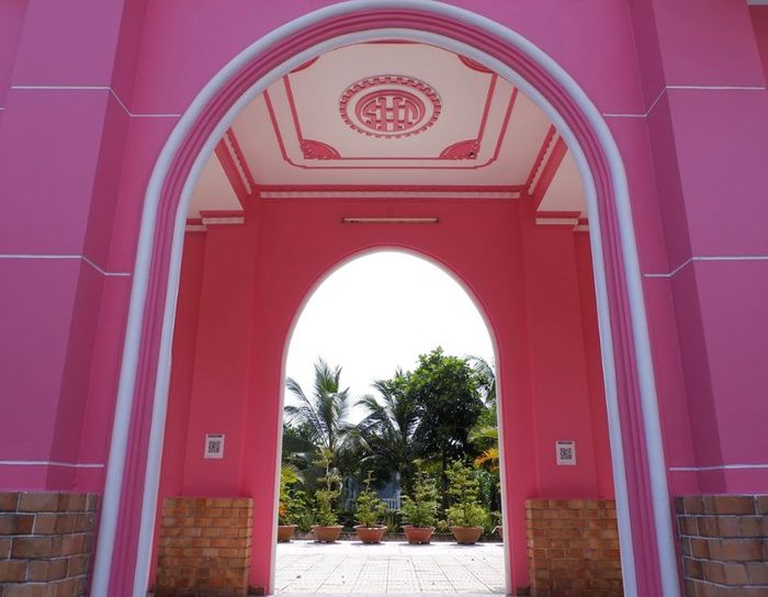 Vẻ đẹp vĩnh cửu của Nhà Thờ Nhơn Phú