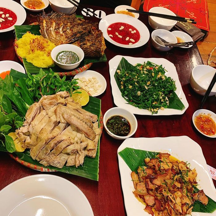 Nhà hàng Oanh Hợp - Trải nghiệm không gian thưởng thức ẩm thực sang trọng, hấp dẫn 20