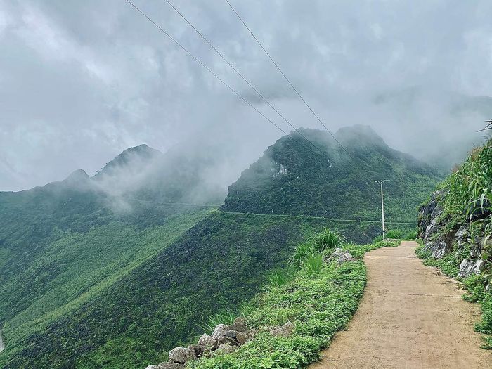 Săn mây trên đỉnh Mã Pí Lèng - Hành trình 'hái' mây trời mang về lần 5