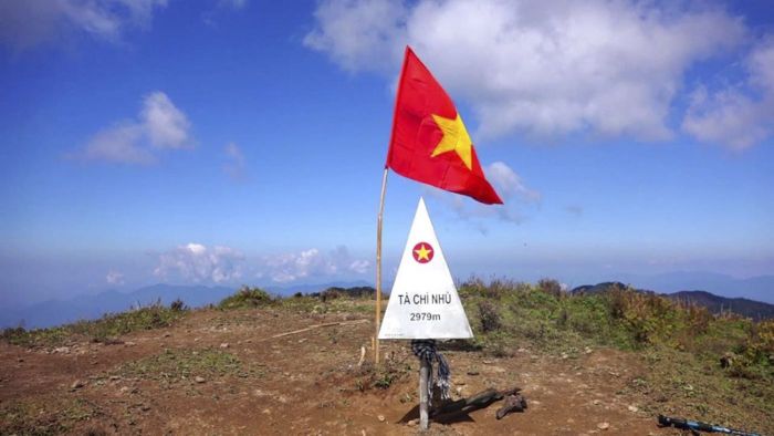 Nhanh chóng nắm lấy lịch trình chi tiết trekking Tà Chì Nhù 2N1Đ từ Mytour.vn
