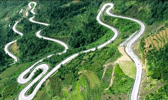Thách thức Đèo Mã Pì Lèng – ‘Tứ đại đỉnh đèo’ của vùng núi đất Bắc 7