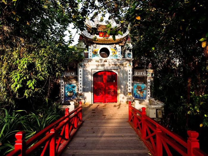 Tour Hà Nội