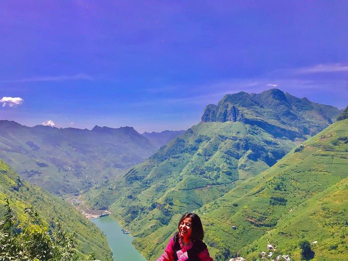 Hãy đến và lắng nghe Nguyễn Thị Hòa chia sẻ về trải nghiệm leo vách đá trắng ở Hà Giang! 7