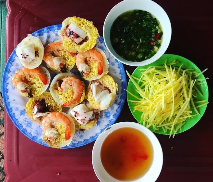bánh căn Nha Trang