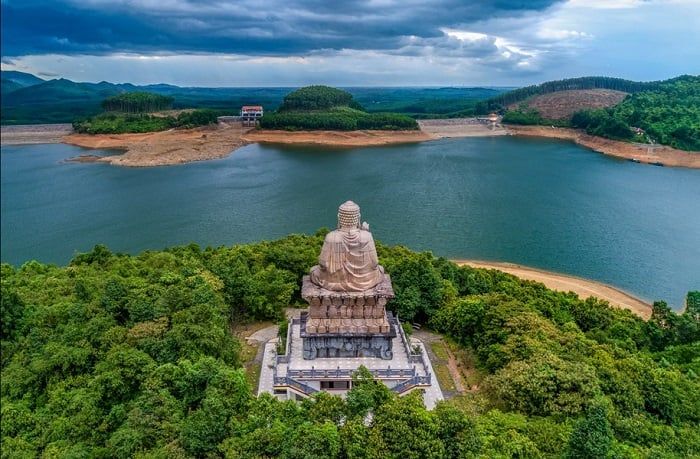 thiền viện Trúc Lâm Bạch Mã Huế