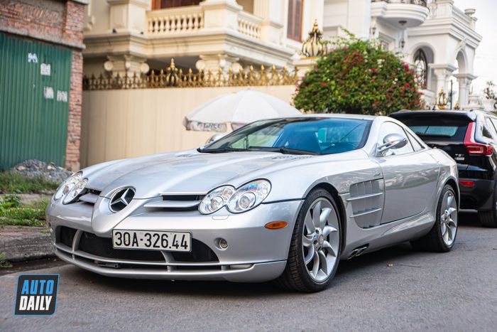 Có gì đặc biệt trên ‘mũi tên bạc’ Mercedes-Benz SLR McLaren hiếm có nhất Việt Nam? mercedes-benz-slr-mclaren-doc-nhat-viet-nam-Mytour-1.JPG