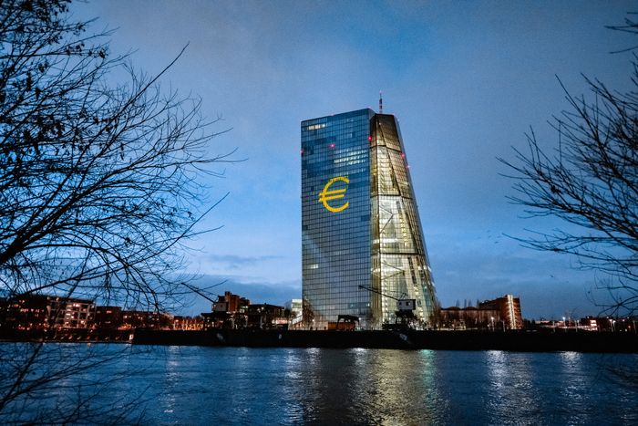 ECB lên tiếng phản đối Proof-of-Work, DeFi và Stablecoin