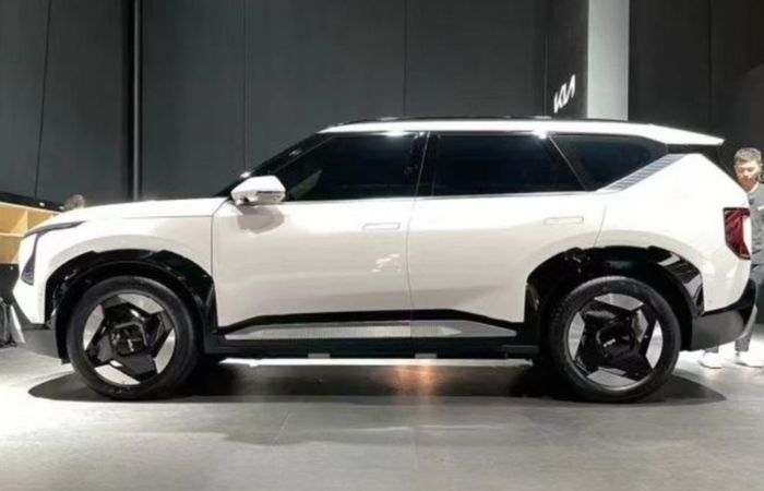 Thêm hình ảnh rò rỉ mới của KIA EV5 – Chiếc SUV hoàn toàn điện nhỏ gọn và đậm chất cá tính kia-ev5-leaked-chengdu-motor-show-5.jpg