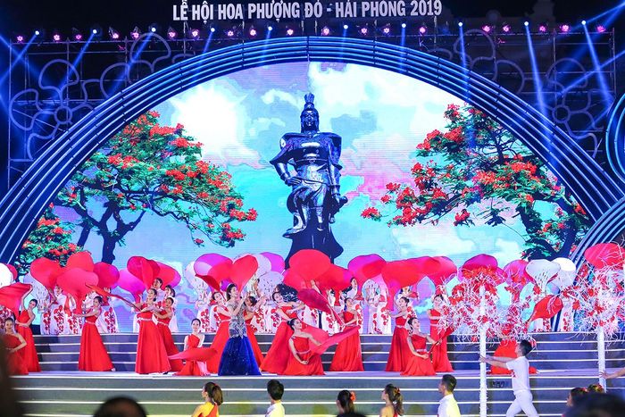 Hãy cùng khám phá Lễ hội hoa phượng đỏ Hải Phòng cùng Mytour.vn 3