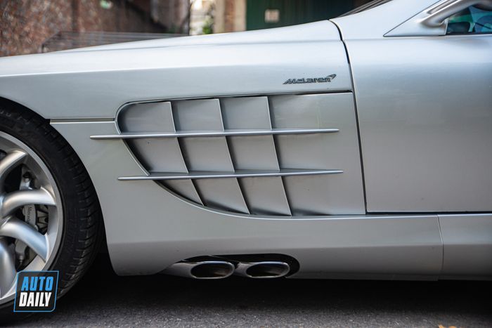 Có gì đặc biệt trên chiếc ‘mũi tên bạc’ Mercedes-Benz SLR McLaren hiếm có nhất tại Việt Nam?