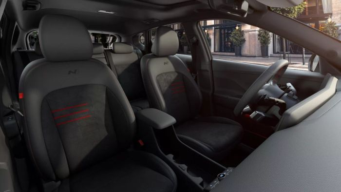 Hyundai Kona Electric N Line được ra mắt với thiết kế thể thao đặc trưng.