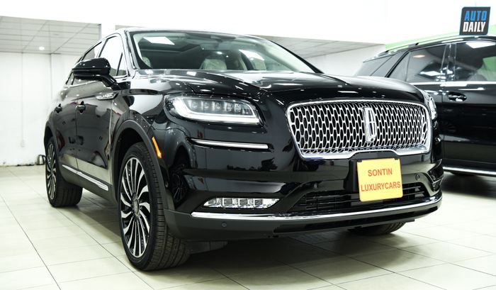 Hình ảnh chi tiết của chiếc Lincoln Nautilus Black Label 2022 đầu tiên tại Việt Nam adt-0804.jpg