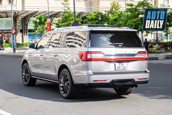 Thưởng thức dàn xe hàng chục tỷ của các đại gia Sài Gòn khi dạo phố