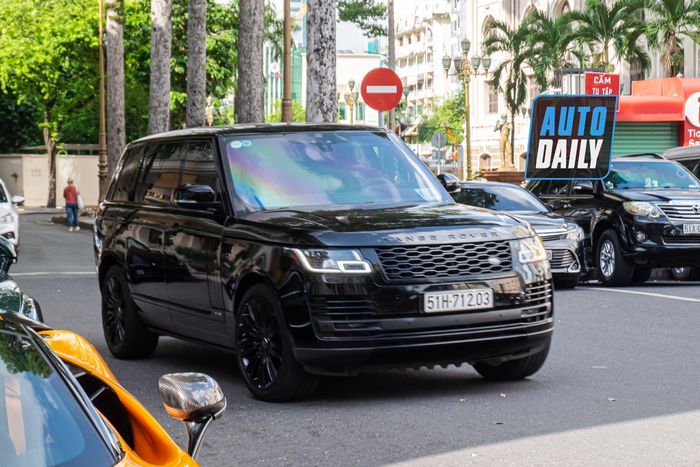 Thưởng thức dàn xe hàng chục tỷ của các đại gia Sài Gòn khi dạo phố