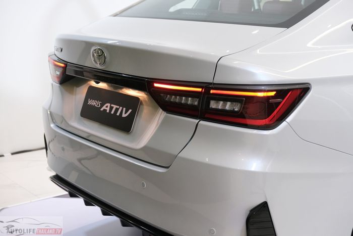 Bức tranh thực tế của Toyota Vios 2023 vừa ra mắt, liệu khi về Việt Nam nó có tiếp tục là vua doanh số? vios-2023-x26.jpeg