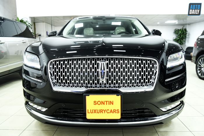 Hình ảnh chi tiết của chiếc Lincoln Nautilus Black Label 2022 đầu tiên tại Việt Nam adt-0815.jpg