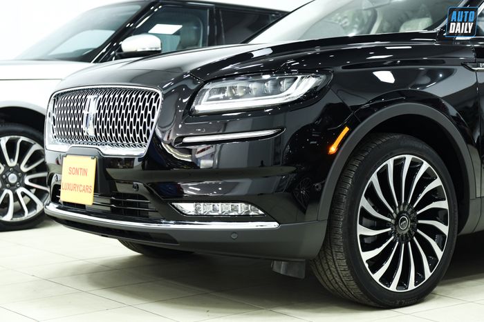 Hình ảnh chi tiết của chiếc Lincoln Nautilus Black Label 2022 đầu tiên tại Việt Nam adt-0796.jpg