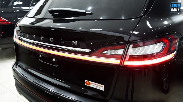 Hình ảnh chi tiết của chiếc Lincoln Nautilus Black Label 2022 đầu tiên tại Việt Nam adt-0774.jpg