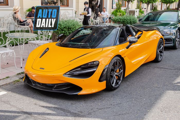 Thưởng thức dàn xe hàng chục tỷ của đại gia Sài Gòn trong cuộc dạo phố