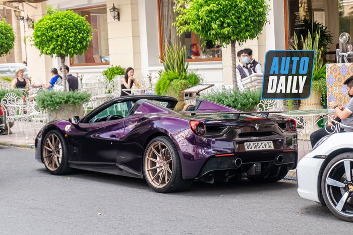 Thưởng thức dàn xe hàng chục tỷ của các đại gia Sài Gòn khi dạo phố