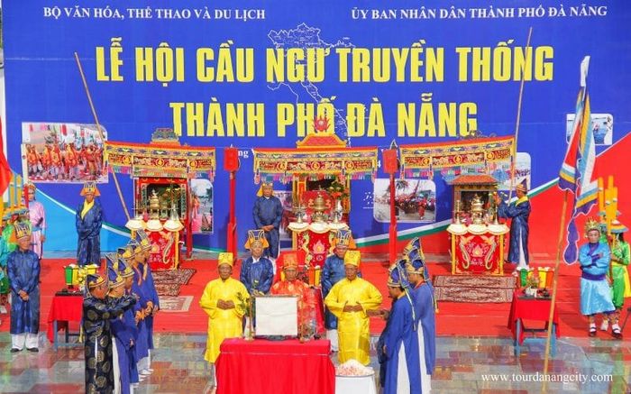 Lễ hội cầu ngư Hội An - Sự kiện đặc biệt của người bản địa
