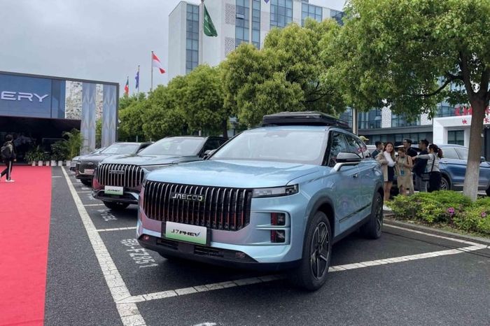 Ảnh thực tế của Jeacoo J7 PHEV sắp đến Việt Nam: Khả năng di chuyển 1.200 km, cạnh tranh với CX-5, CR-V 453832