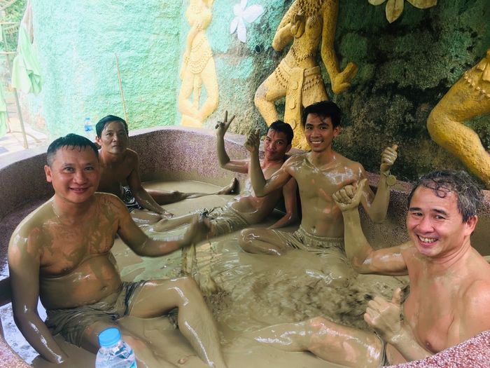 Suối khoáng nóng Tháp Bà Nha Trang - Nơi lý tưởng để thư giãn