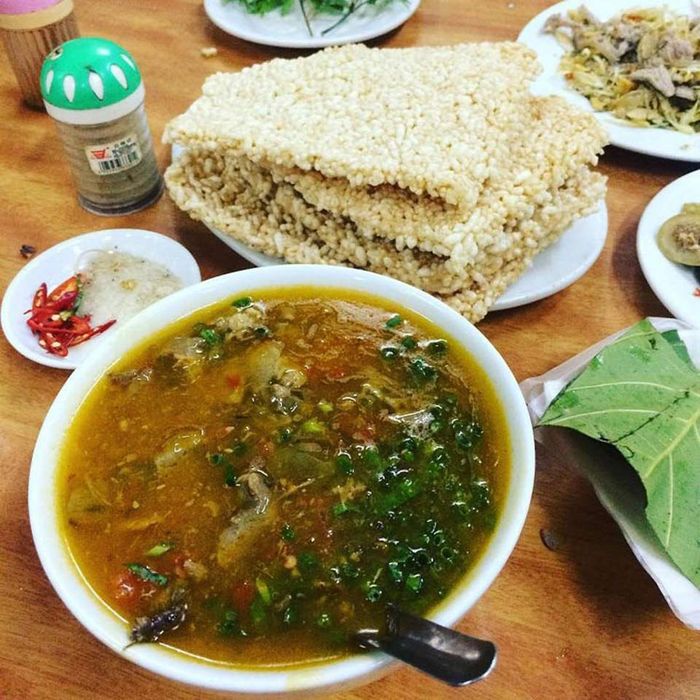Thịt dê cơm cháy - Một món ăn gợi nhớ của cố đô Ninh Bình
