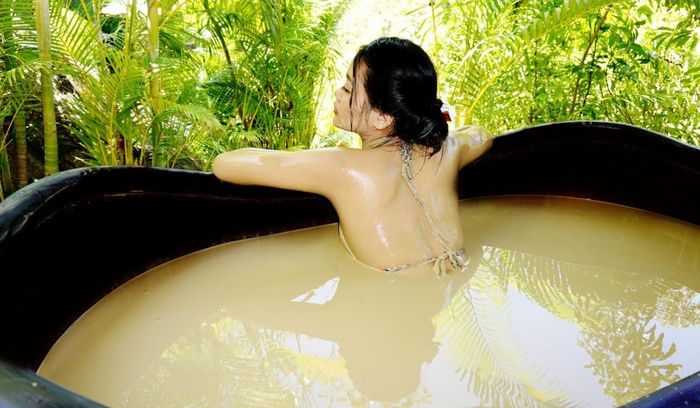 Suối khoáng nóng Tháp Bà Nha Trang - Nơi thư giãn lý tưởng