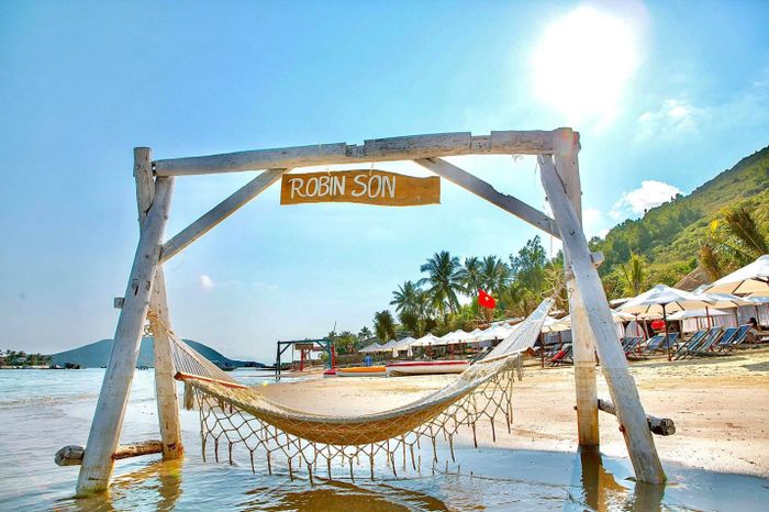 Trải nghiệm du lịch Đảo Robinson Nha Trang - vẻ đẹp thơ mộng của vịnh biển