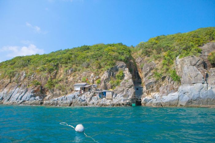 Trải nghiệm du lịch Đảo Robinson Nha Trang - vẻ đẹp thơ mộng của vịnh biển